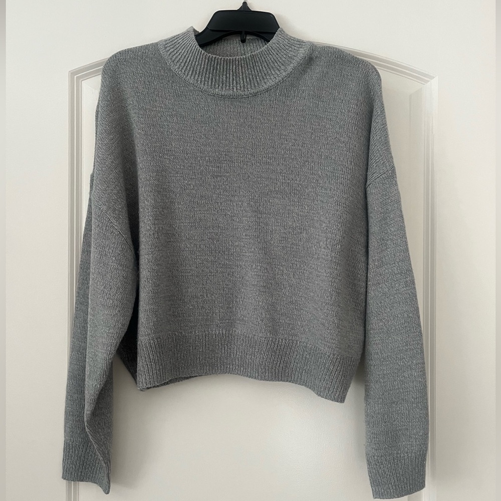 H&M Mock Neck Gray Knit Sweater